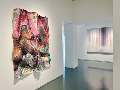 Various artists, Earth to sky, exhibition view. Courtesy of Sundaram Tagore Gallery