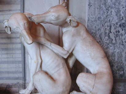 Grupo de galgos que se lamen, siglo II d.C.