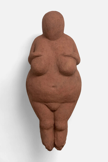 Prune Nourry, Mini-Vénus #6 bronze (de Willendorf), 2024. Courtesy of Templon