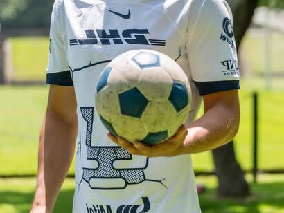 Descubra como a FA Cup transcende o esporte, unindo pessoas e celebrando a paixão pelo futebol em todo o mundo