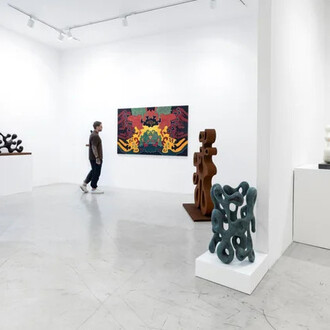 Roberto Vivo, Você em tudo, vista da exposição. Cortesia da Aura Galeria