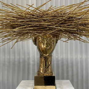 Manolo Valdés, Clio dorada, 2022. Courtesy of Contini Art Gallery