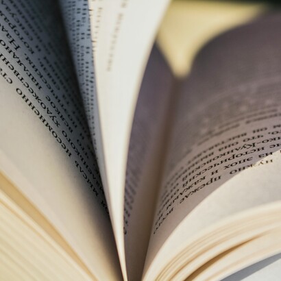 Au cours des dernières décennies, certains philosophes ont soutenu que les neurosciences modernes avaient déjà apporté une réponse à cette question