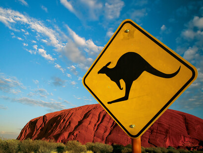 Señal advirtiendo de la presencia de canguros en Australia