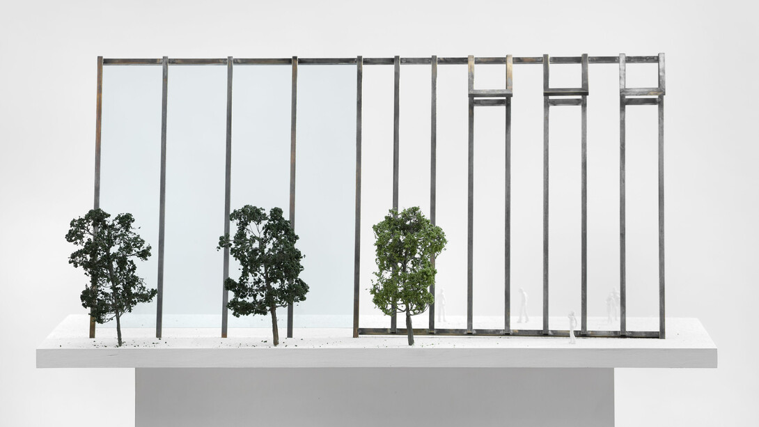 Atelierfenster, 1999
Project for Almere, on the occasion of ‚Eingeladen / Uitgenodigd‘ at the Almeers Centrum Hedendaagse Kunst, De Paviljoens, Almere, unrealized
2015
Model, scale 1:50
Plastic, acrylic paint, metal, wood
153 x 70 x 50 cm / 60 1/4 x 27 1/2 x 19 5/8 in
Photo: Jen Ziehe