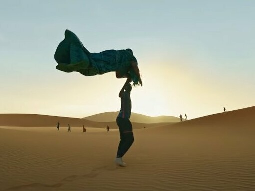 Il deserto, dove sogni e realtà si incontrano al tramonto, foto tratta dal trailer del film diretto da Matteo Garrone "Io capitano"