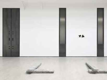 Richard Nonas, exhibition view. Courtesy of Galerie Christophe Gaillard