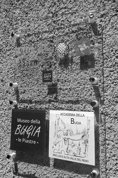 Accademia della Bugia