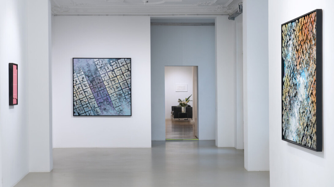 Hendrik Czakainski, Was bleibt, wenn es kippt, exhibition view. Courtesy of AOA;87 Gallery