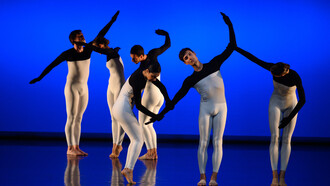 CNDC Angers, Beach Birds di Merce Cunningham, foto Andrea Macchia/Bolzano Danza