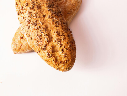 Sensibilità Individuale al Glutine: Esplora la variazione della sensibilità individuale al glutine e l'importanza di una gestione personalizzata della dieta