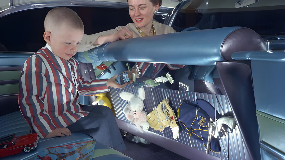 Oldsmobile Super 88 Fiesta, 1958, Carrusel infantil. Foto, cortesía de General Motors