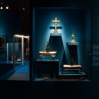 The middle ages of the 19th century : Creations and forgeries in the decorative arts, exhibition view. Courtesy of the Musée de Cluny
