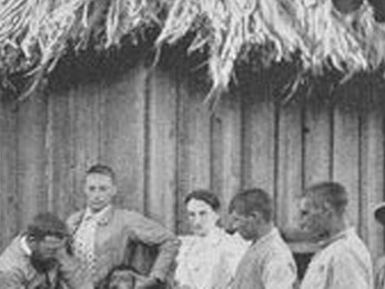 Ejército Libertador de  Cuba, La cura de un marinero herido del cañonero Vigía en la enfermería de Cayetano, 1897. La explosión del USS Maine en el puerto de La Habana en febrero de 1898, un incidente que fue utilizado por los Estados Unidos como pretexto para declarar la guerra a España. Cuba
