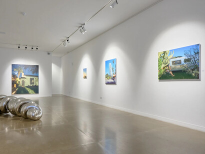 Marcel Rusu, Mirage city, exhibition view. Courtesy of JD Malat Gallery 