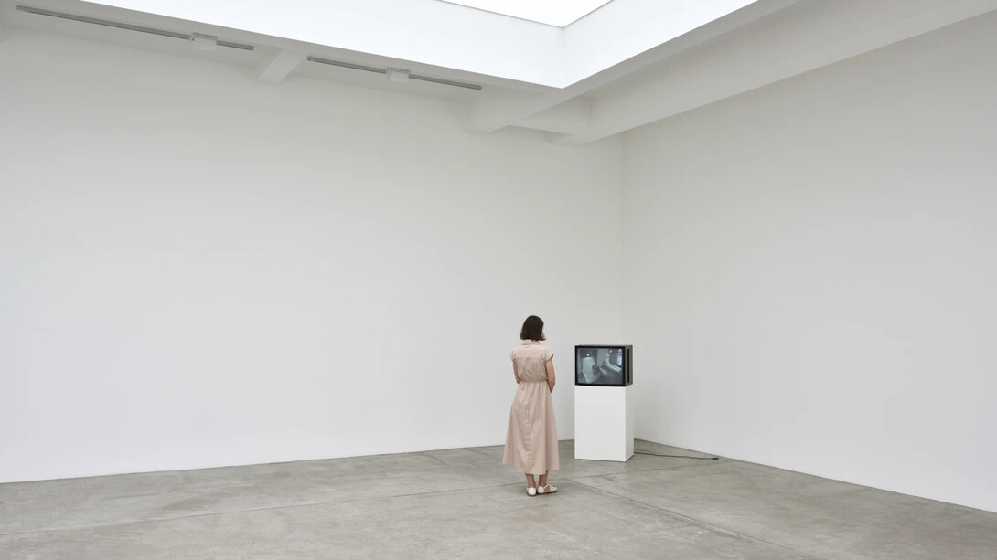 Andrea Fraser, Untitled (video, audio, objects), exhibition view. Courtesy of Marian Goodman Gallery