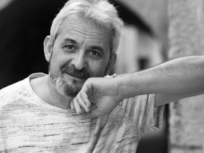 Un primo a quien, sin síntomas previos, le diagnosticaron un cáncer de pulmón con metástasis. Le dieron pocos meses de vida. Era budista y aceptó la situación con total serenidad: la muerte, para él, es un ciclo de la existencia