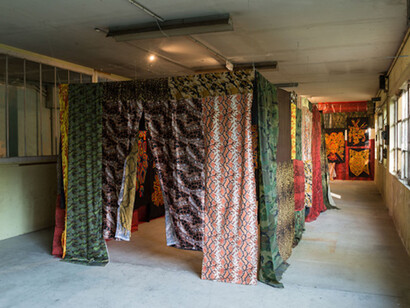 Sphères 9, Exhibition view. Courtesy of Galleria Continua