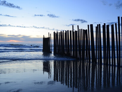 La valla de separación entre EE.UU y México en la playa de Tijuana
