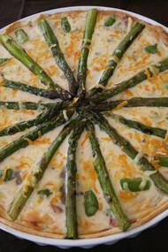 Quiche de espárragos con bacon
