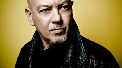 Il volto di Enrico Ruggeri