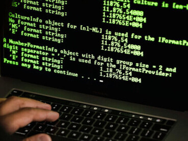 Une intelligence capable d’imiter, d’analyser, de prédire… mais qui ne vit ni ne ressent ce qu’elle produit