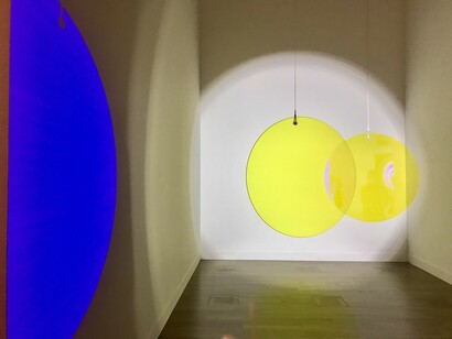 Olafur Eliasson, Yellow versus purple, 2003, Tate © 2014 Olafur Eliasson, photo: Alma Reyes
