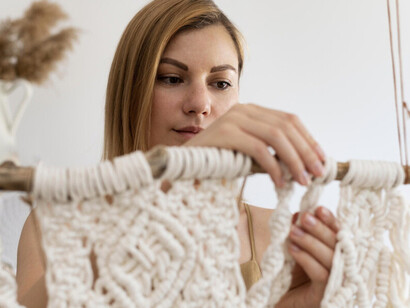 El upcycling ha revolucionado la forma en que vemos la moda, transformando lo viejo en nuevo, y lo desechado en algo deseado