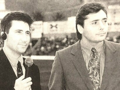 Otro periodismo deportivo es posible: Carlos Martínez y Michael Robinson en la retransmisión de un partido de fútbol a principios de los noventa 