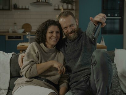 "Ataque aos Titãs" transcende o conceito de gênero menor, explorando temas complexos