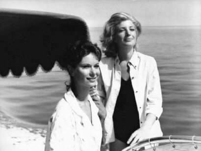 Monica Vitti e Lea Massari in "L'avventura" di Michelangelo Antonioni.  
