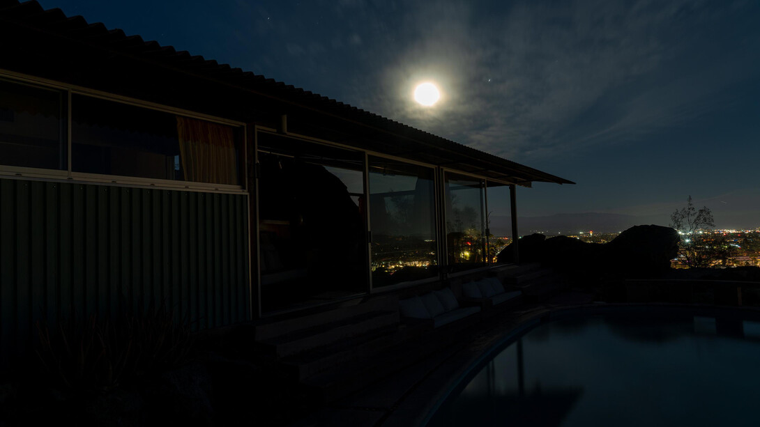 Lake Verea, Full moon rise in Palm Springs (detail), 2025. Courtesy of Zander Galerie