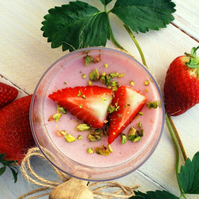 Rosilet Mejía, *Mousse ligera de queso y fresas*, 2013