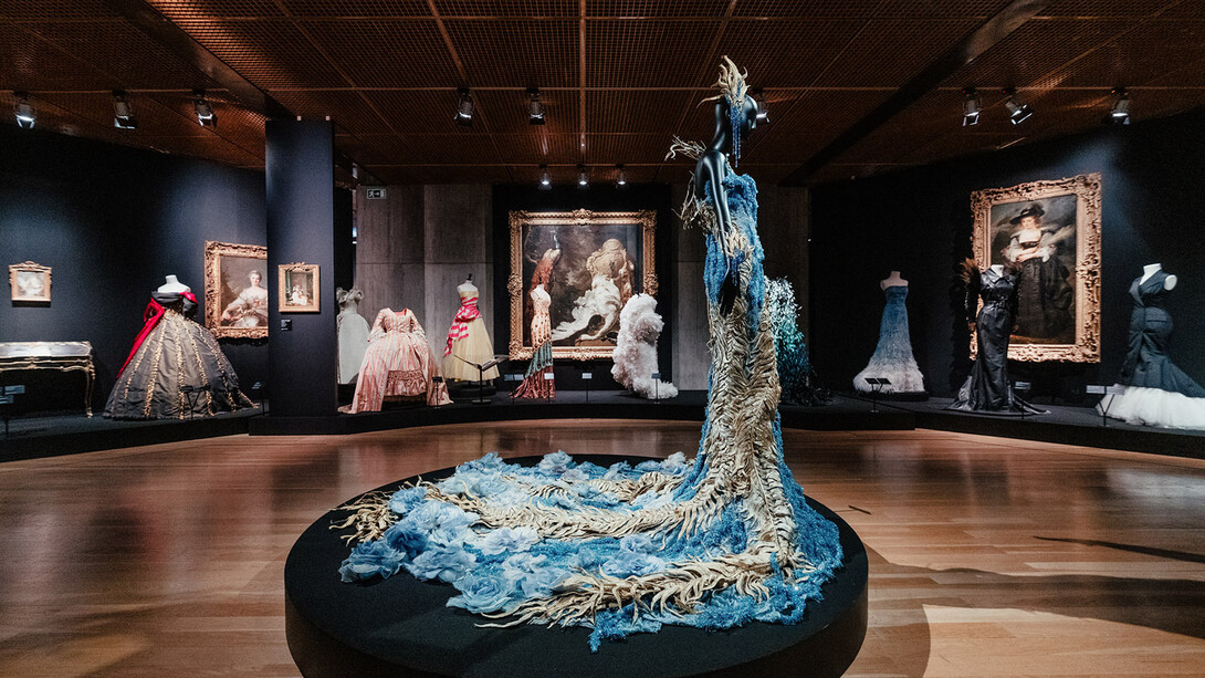 Arte e moda, vista da exposição. Cortesia do Museu Calouste Gulbenkian