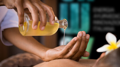 Massaggio della parte posteriore del corpo