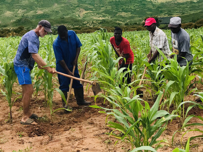 Los frailes franciscanos de la Custodia Santa Clara de Asís, que vienen trabajando desde hace más de 120 años en tierras africanas, han iniciado el proyecto Agropecuaria San Francisco