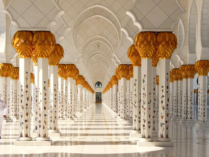 Located in Abu Dhabi, UAE, the Sheikh Zayed Grand Mosque invites people from around the world to experience its spiritual and cultural significance