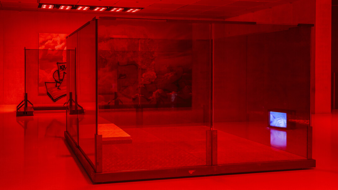 Anne Imhof, Wish you were gay, ausstellungsansicht. Mit freundlicher genehmigung der Künstlerin, Kunsthaus Bregenz, Galerie Buchholz, Sprüth Magers. Foto von Markus Tretter