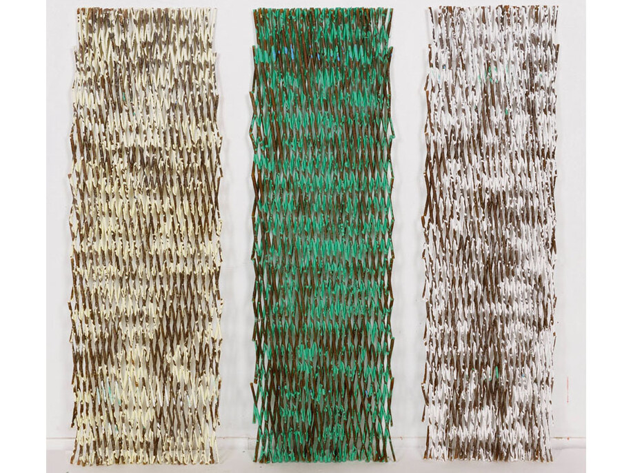 Daniel Dezeuze, Tsimtsum, 2014, 3 folded panels, painting on wood, 117 x 46 cm ( x in.), Courtesy Galerie Daniel Templon