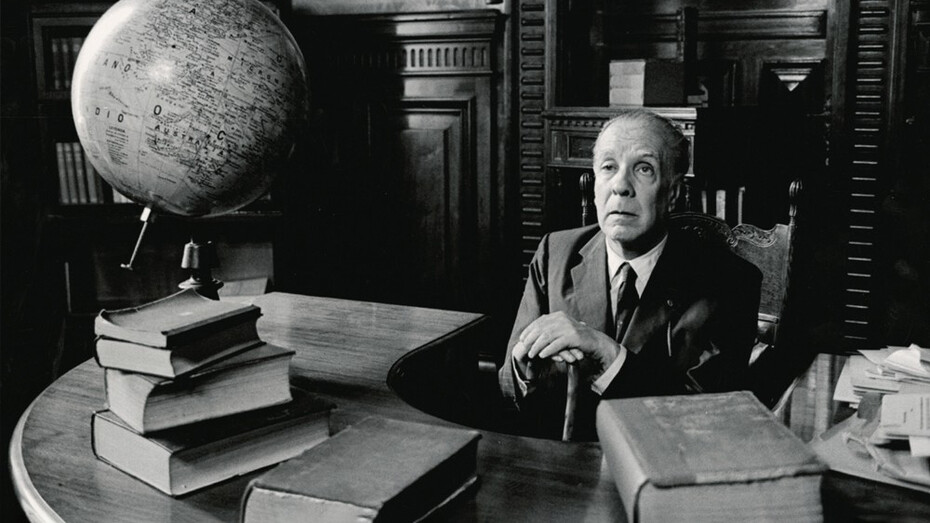 Jorge Luis Borges en su antiguo despacho de la Biblioteca Nacional, Buenos Aires, Argentina