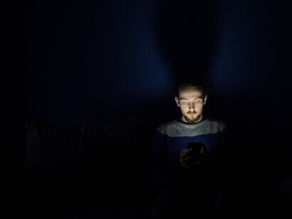 Los nuevos medios propician el intercambio de informaciones y la comunicación