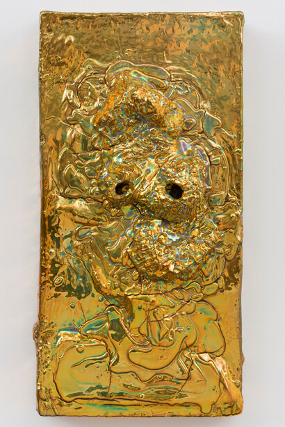 Julia Kunin, Gold Lava, 2013, Ceramic, 18 x 9 x 4 inches