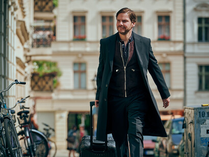 Next door, Next Door, opera prima dell’attore Daniel Brühl