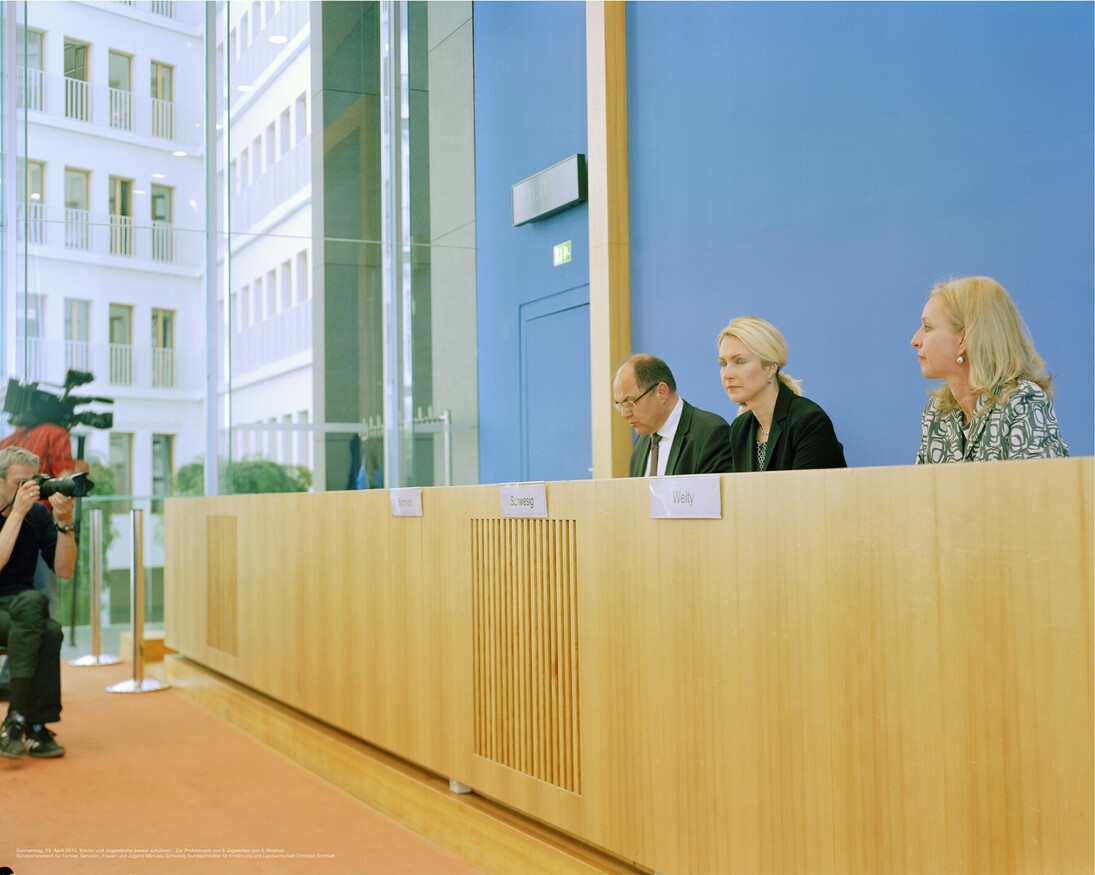 OLIVIER MENANTEAU
31 mars 2015 Emmanuel Macron à la Hertie School of Governance Berlin 
courtesy galerie anne barrault
