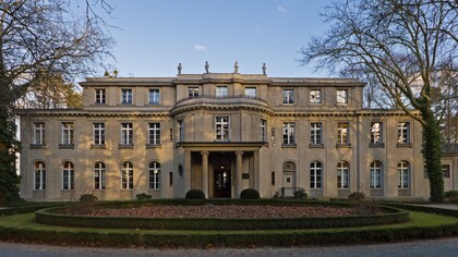 Villa Marlier, conosciuta anche come la Villa della conferenza di Wannsee, è una storica residenza di Berlino in Germania