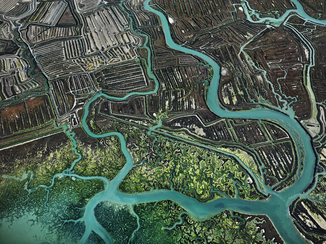 © Edward Burtynsky, courtesy Nicholas Metivier Gallery, Toronto / Sundaram Tagore Galleries, Singapore and Hong Kong