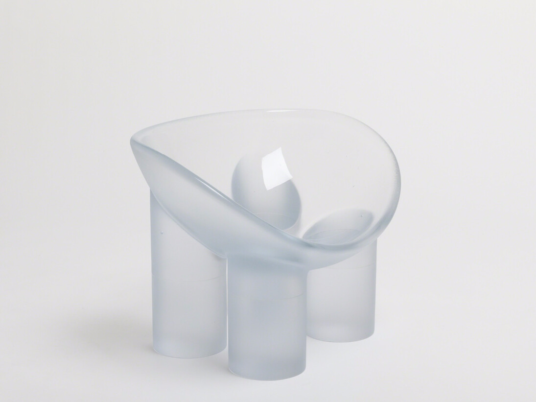 Faye Toogood, Roly-Poly Chair / Water, 2016. Courtesy of Friedman Benda