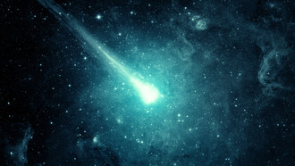 Un cometa atraviesa una nebulosa