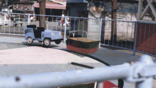 Keisuke Shirota, Background #1, 2013, oil on photograph, 8.9 x 12.7cm , ©Keisuke Shirota