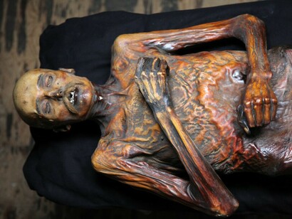 Recreación del esqueleto del faraón Tutankamón 